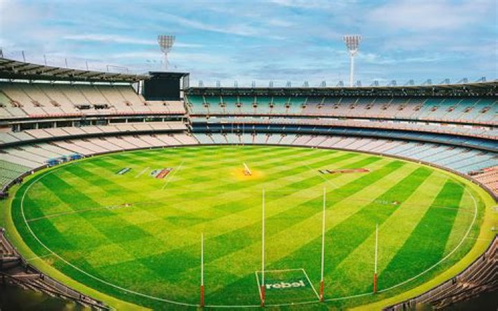 How big is the Melbourne Cricket Ground?